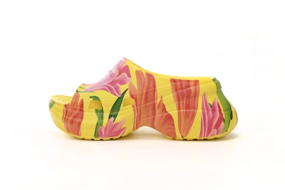 POP   BALENCIAGA Pool Croc Watermark Yellow 677389 W1S8F 7053  01