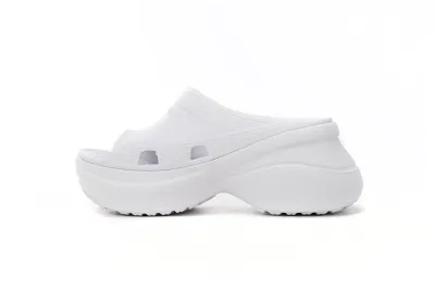 POP   BALENCIAGA Pool Crocs White 677389 W1S8E 9000  01