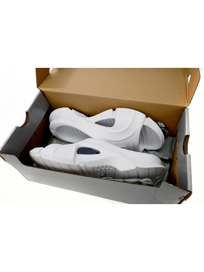 POP   Balenciaga Mold Slide Sandal White 653874 W3CE2 9000 02