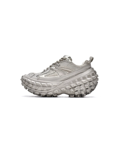 PKGoden   Balenciaga Defender Beige 685611 W2RA6 9700  01