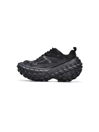 PKGoden   Balenciaga Defender Off-White 685611 W2RAA 9110  01