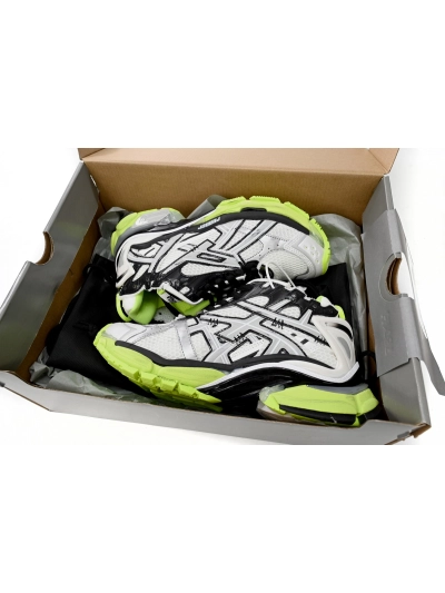 PKGoden   Balenciaga Runner Black, white, and Yellow 677402 W3RBP 1093  02