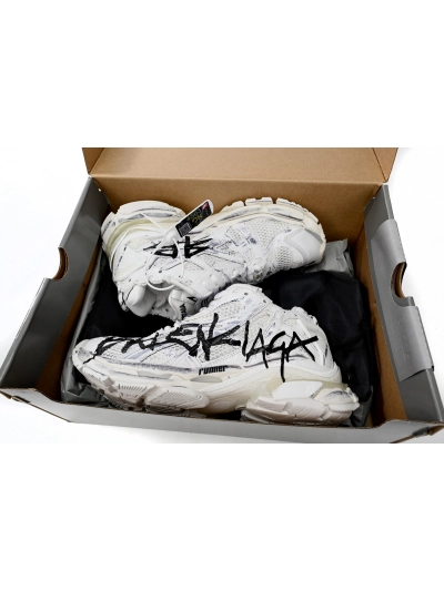 PKGoden   Balenciaga Runner White And Black Characters 677402 W3RBQ 9010  02
