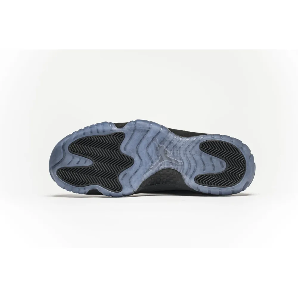 PKgoden Jordan 11 Retro Cap and Gown,78037-005