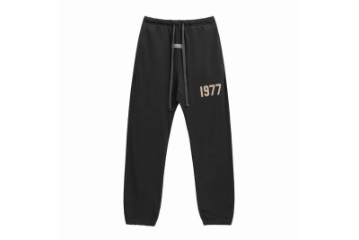 Fear of God Essentials Relaxed Sweatpant ckt216 01