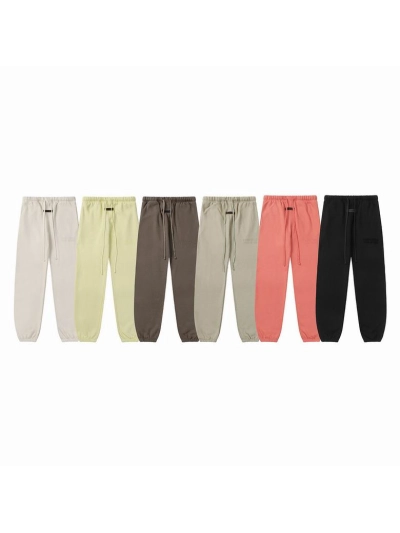 Fear of God Essentials Relaxed Sweatpant 02