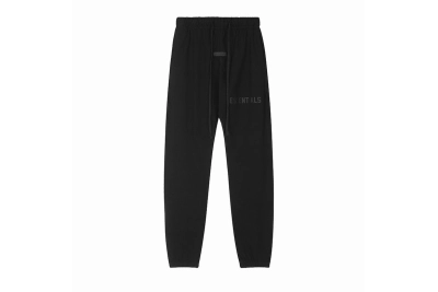 Fear of God Essentials Relaxed Sweatpant 23ct529 02