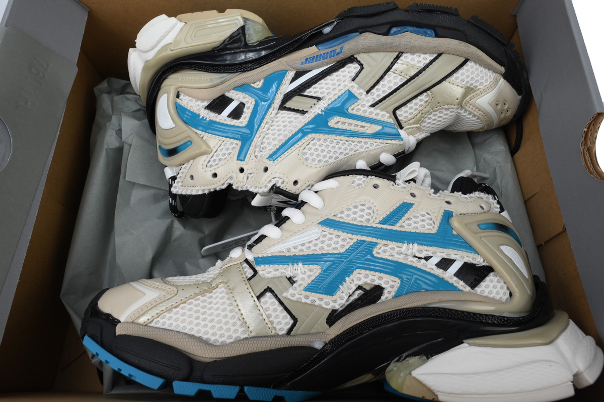 Balenciaga 7th Runner Beige Grey Blue 677403 W0RB6 2028 