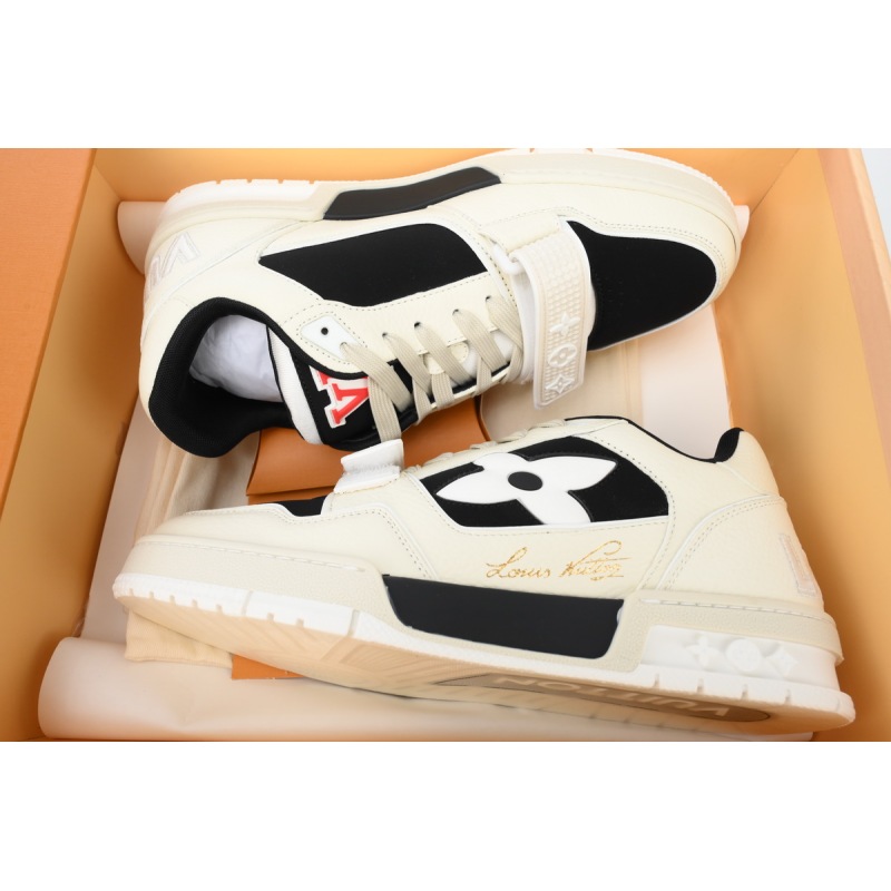 PK LOUIS VUITTON Trainer White Black