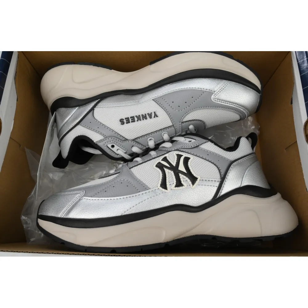 MLB Fast Ball Classic Monogram New York Yankees Sneakers 3ARNFSB4N-50BKS 