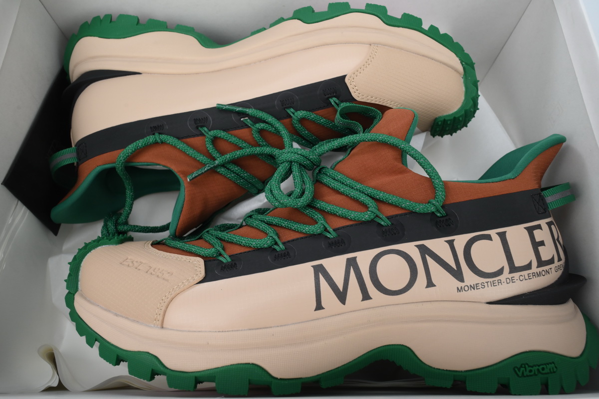 Moncler Multiple Colors I209A4 M002 40 M3457P38 