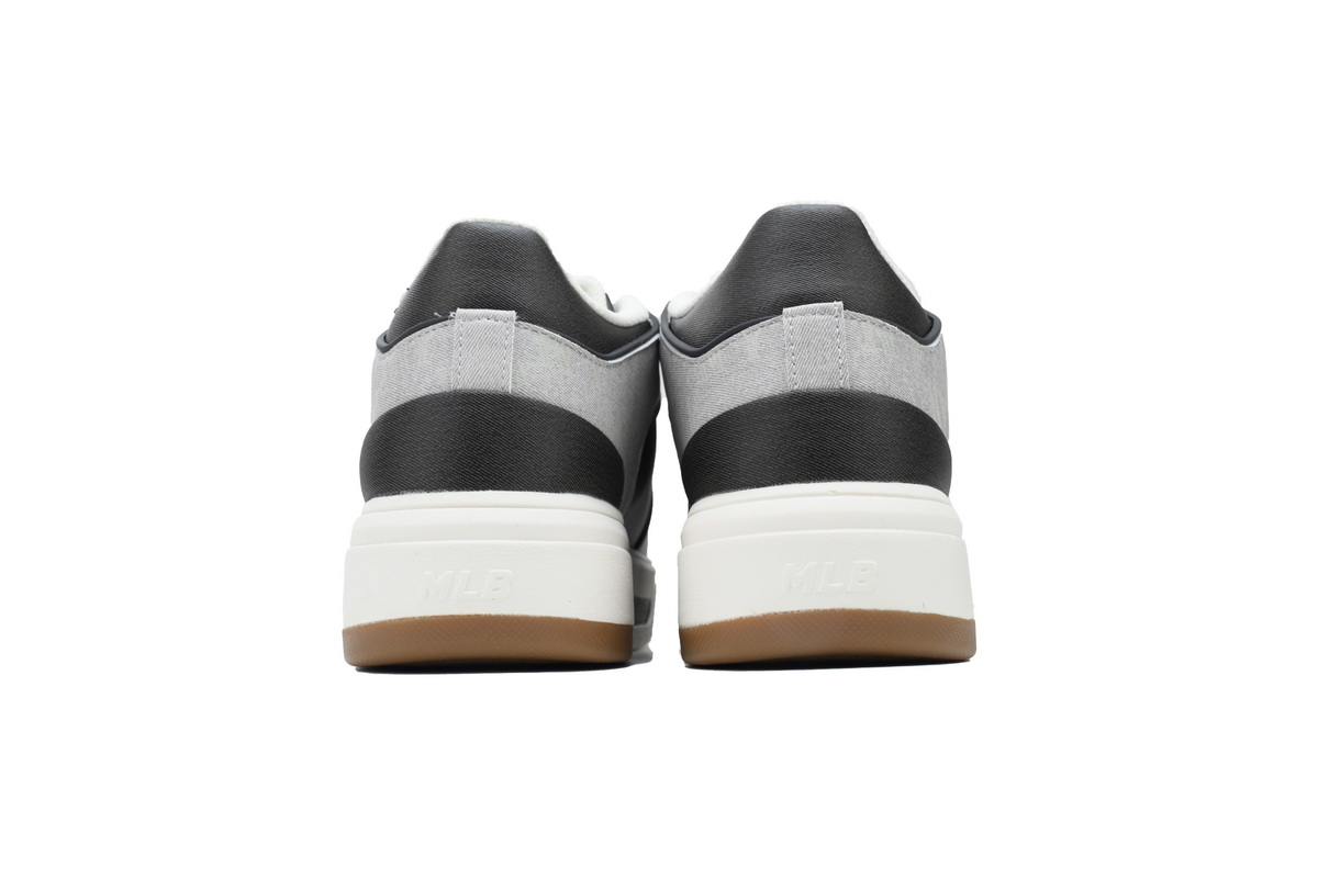 Giày MLB Chunky Liner Mid Basic New York Yankees 3ASXLMB3N-50BKS 