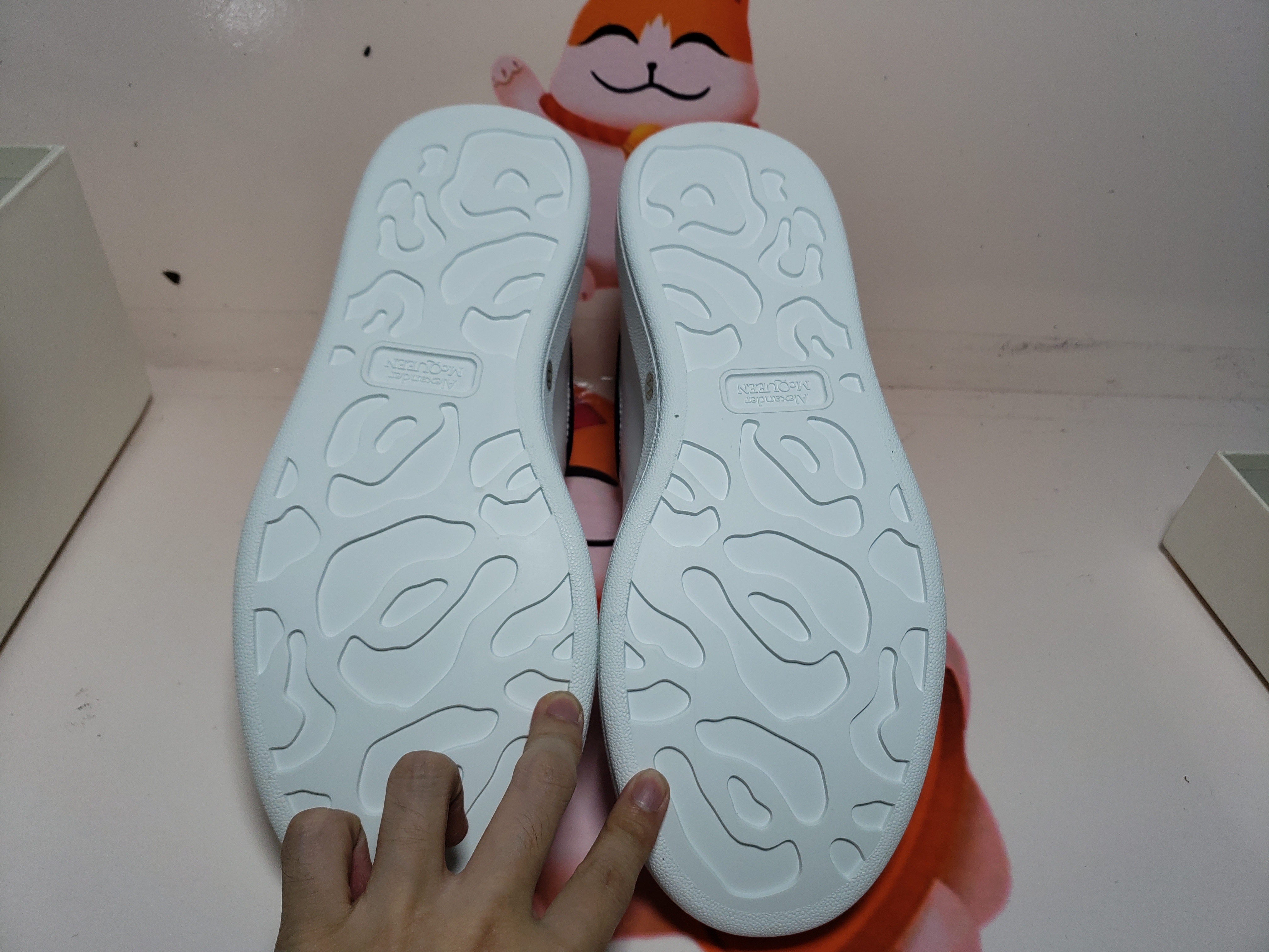 Alexander McQueen Sneaker Dlack Skin