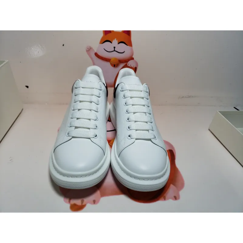 Alexander McQueen Sneaker Dlack Skin