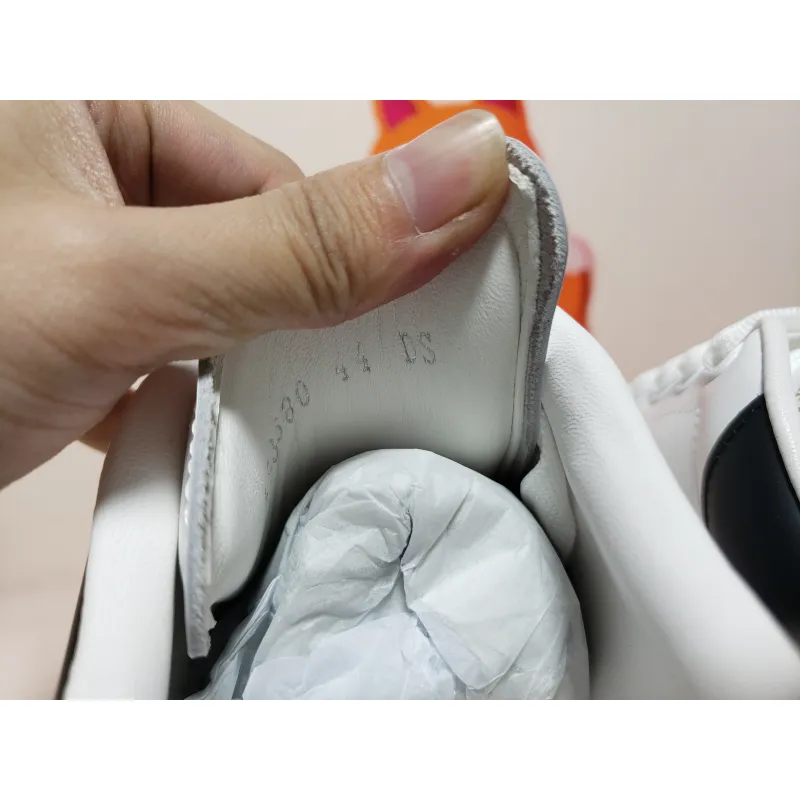 Alexander McQueen Sneaker Dlack Skin