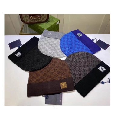 Louis Vuitton Petit Damier Hat NM 01