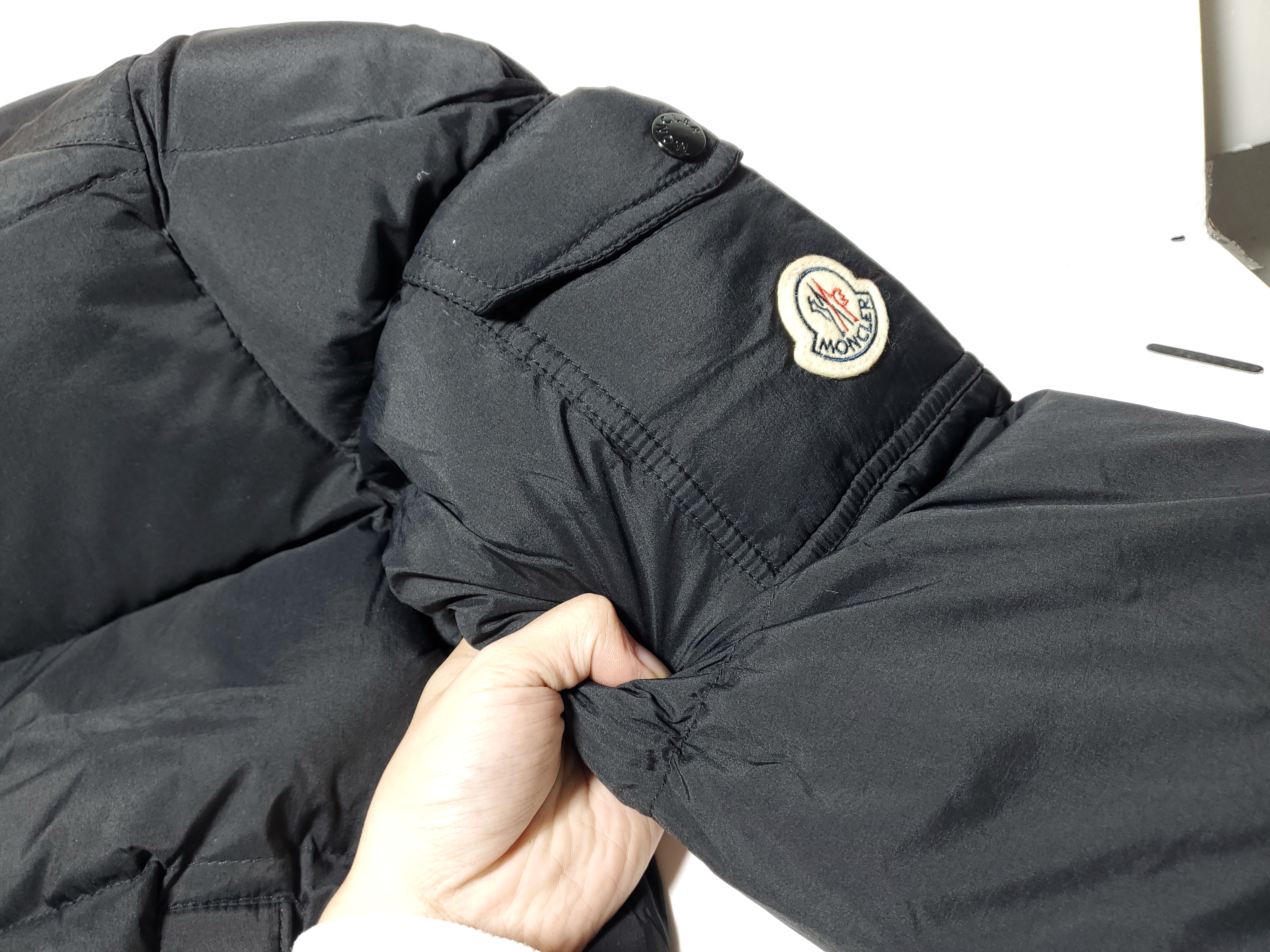 Moncler Vezere Flannel Short Down Jacket