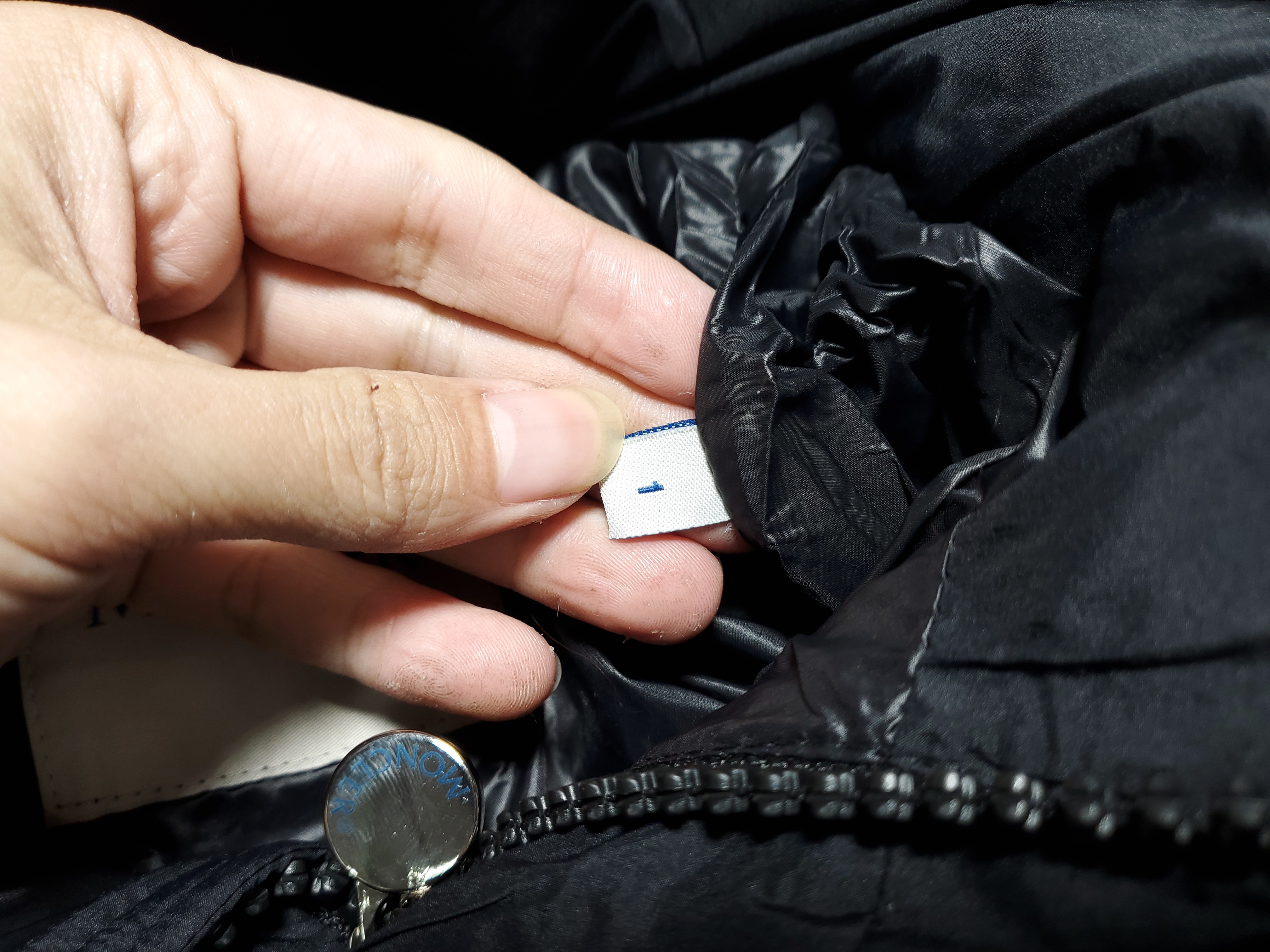 Moncler Vezere Flannel Short Down Jacket