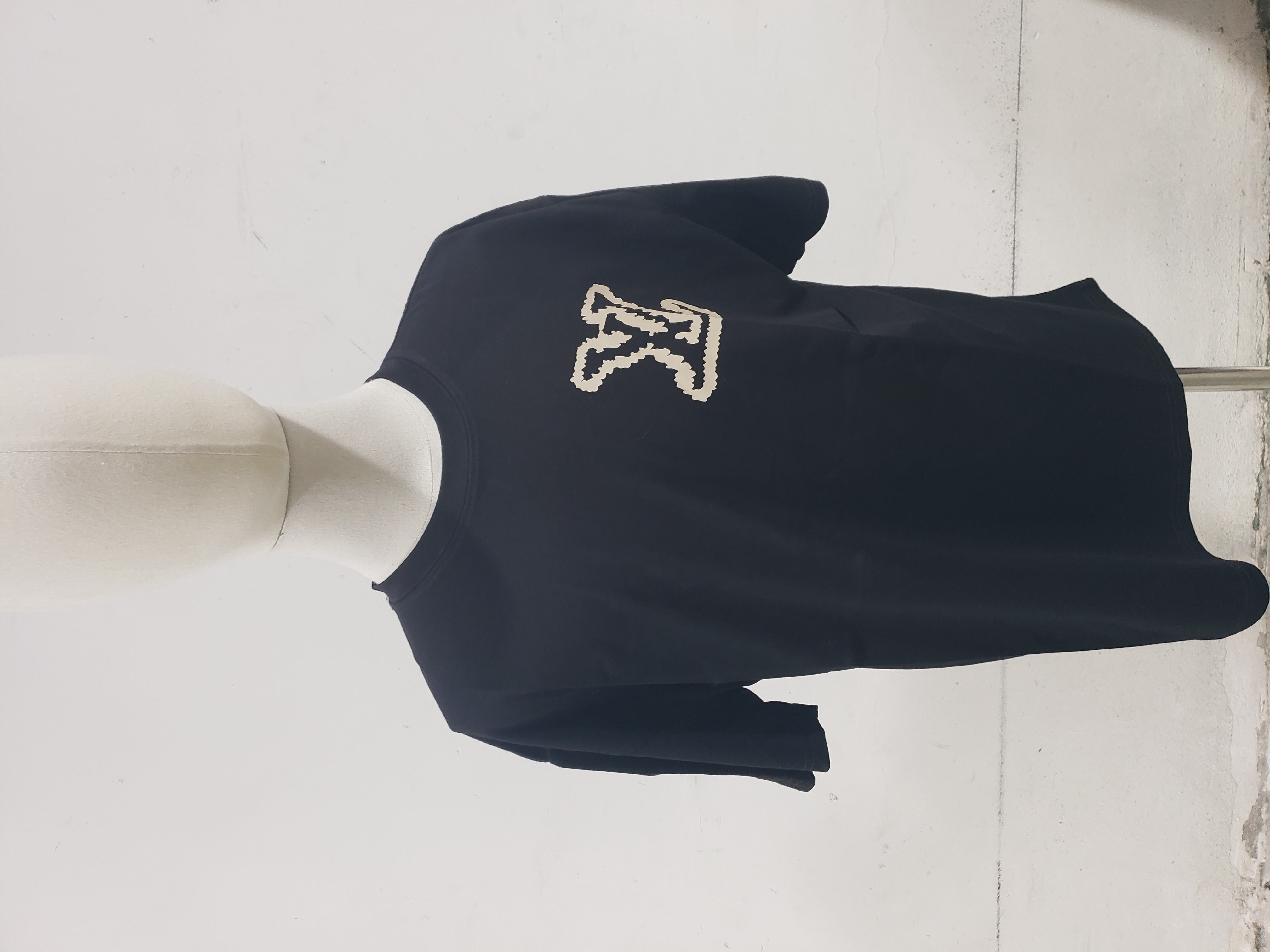 Louis Vuitton pin LOGO T-Shirts black