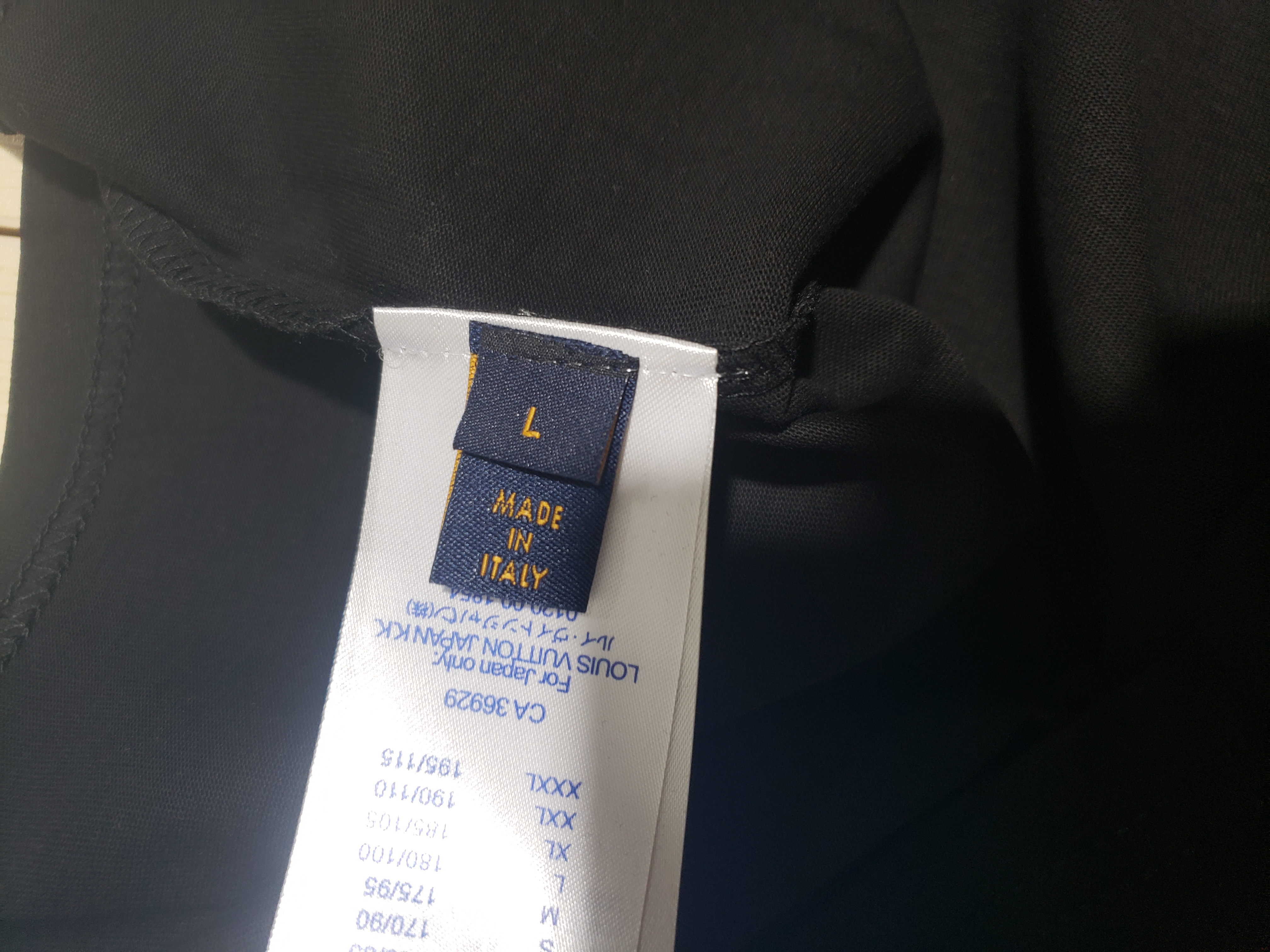 Louis Vuitton pin LOGO T-Shirts black