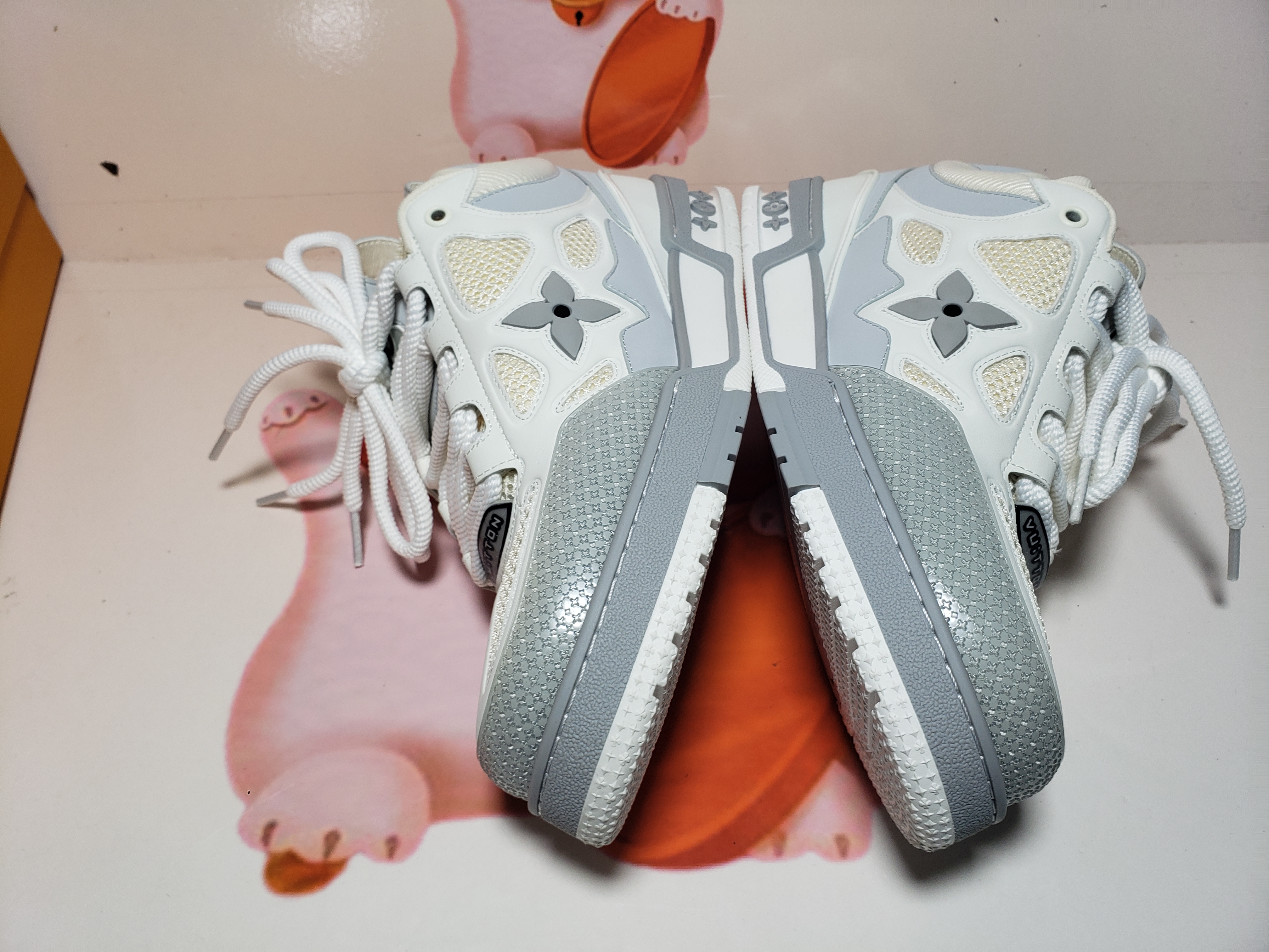 PKGoden Louis Vuitton Leather lace up Fashionable Board Shoes White Gray 1ACQP4 