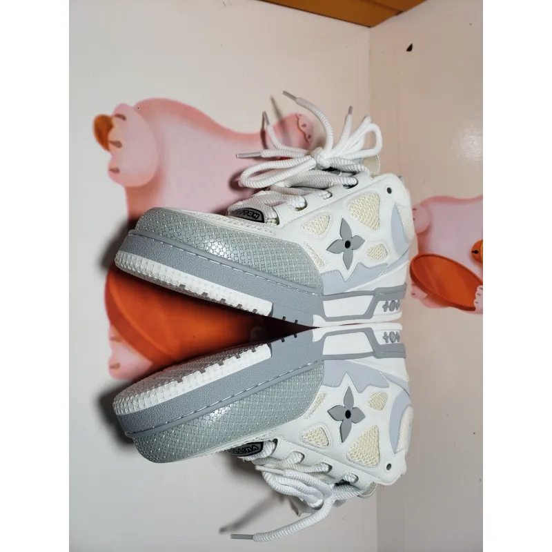 PKGoden Louis Vuitton Leather lace up Fashionable Board Shoes White Gray 1ACQP4 