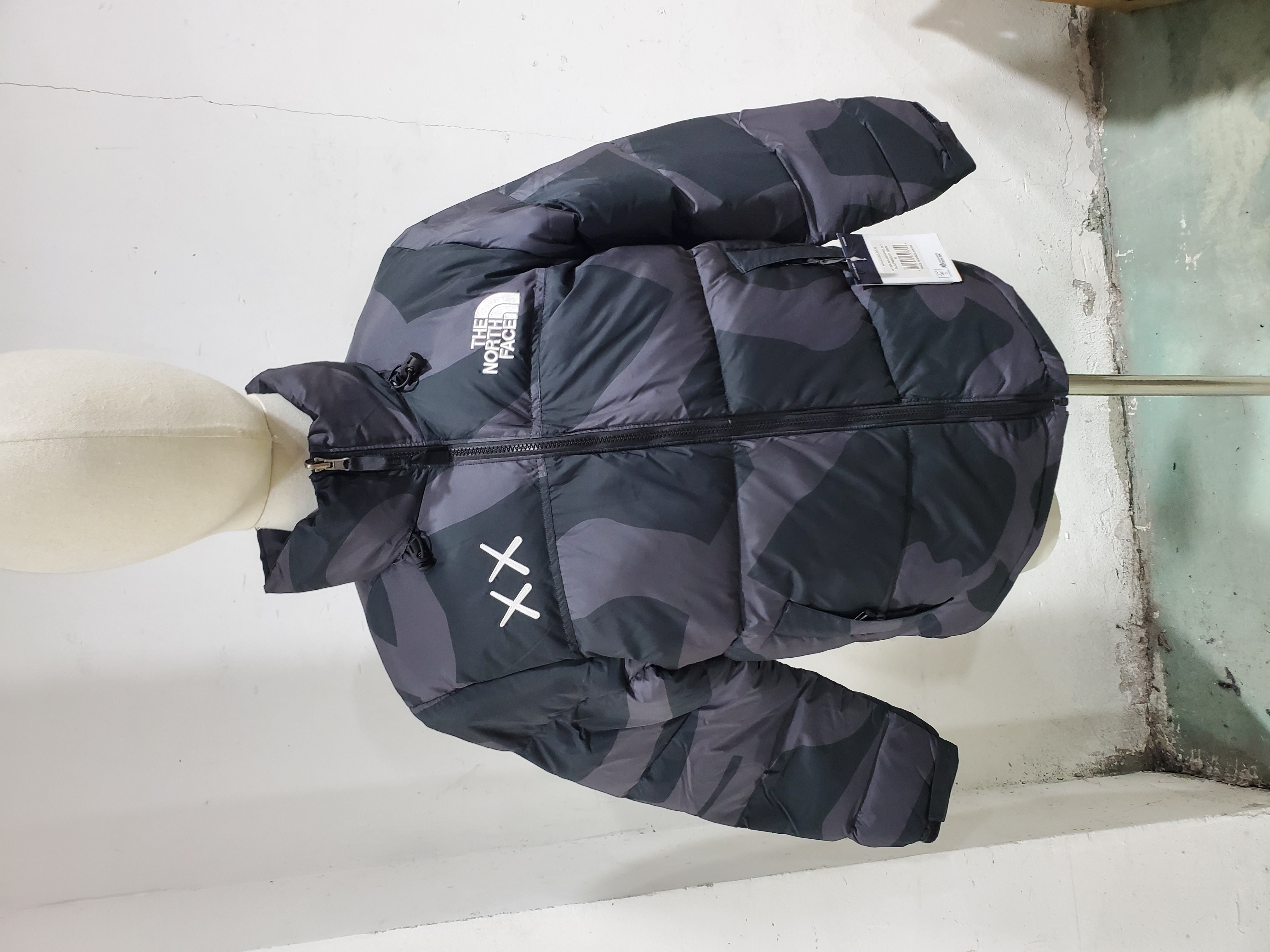 TheNorthFace Splicing White And XX black
