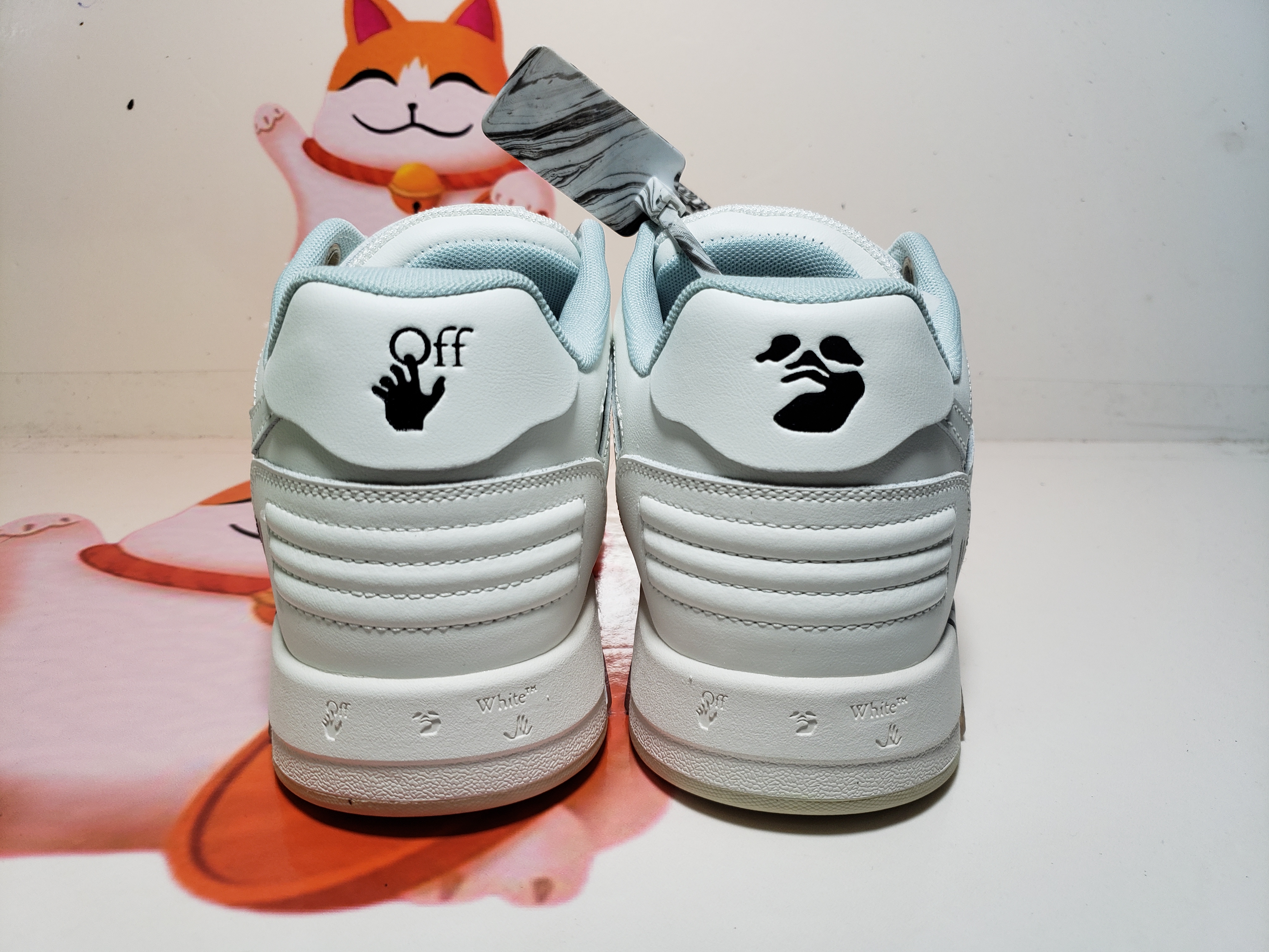 PKGoden  OFF-WHITE Out Of Office Cloud Whit OMIA189R2 1LEA00 20101