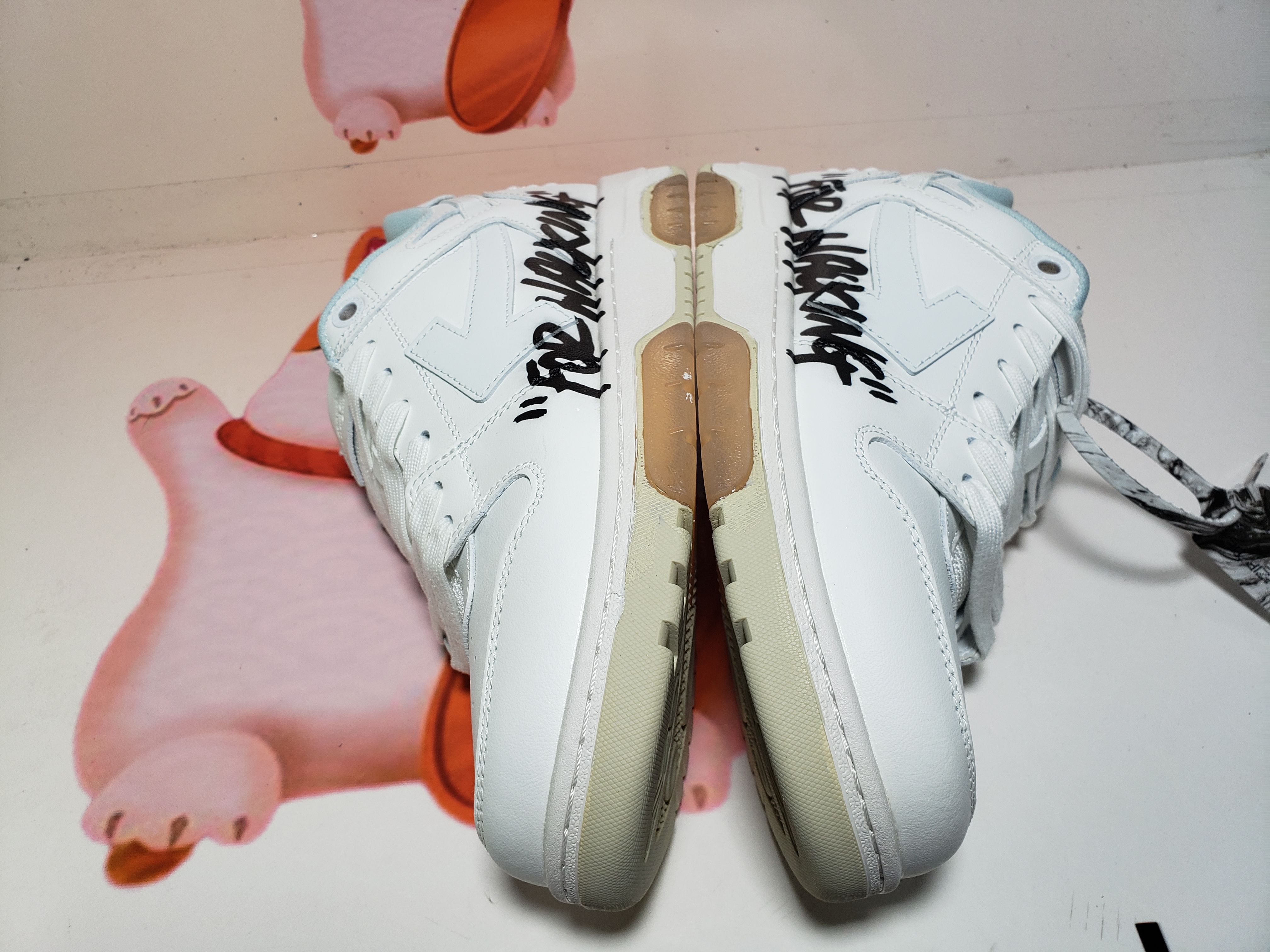 PKGoden  OFF-WHITE Out Of Office Cloud Whit OMIA189R2 1LEA00 20101