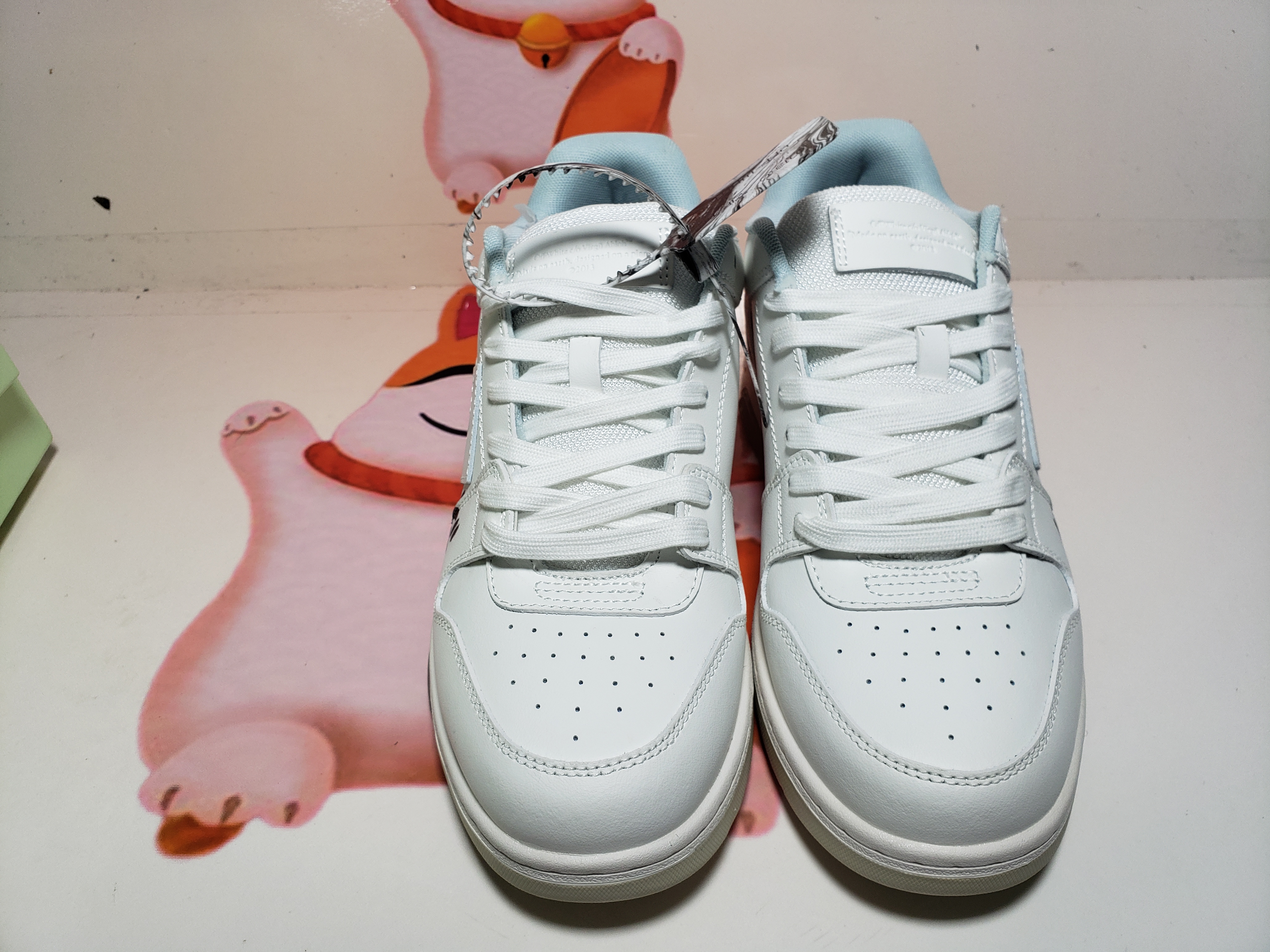 PKGoden  OFF-WHITE Out Of Office Cloud Whit OMIA189R2 1LEA00 20101