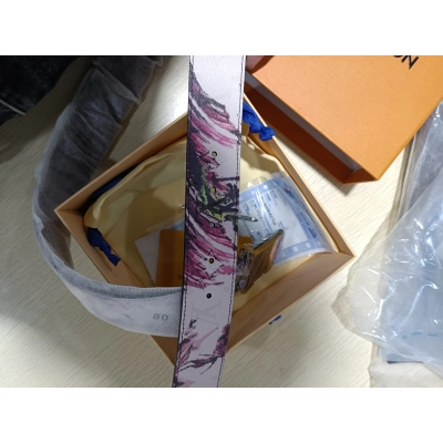 LOUIS VUITTON Lv Reversible Belt 02