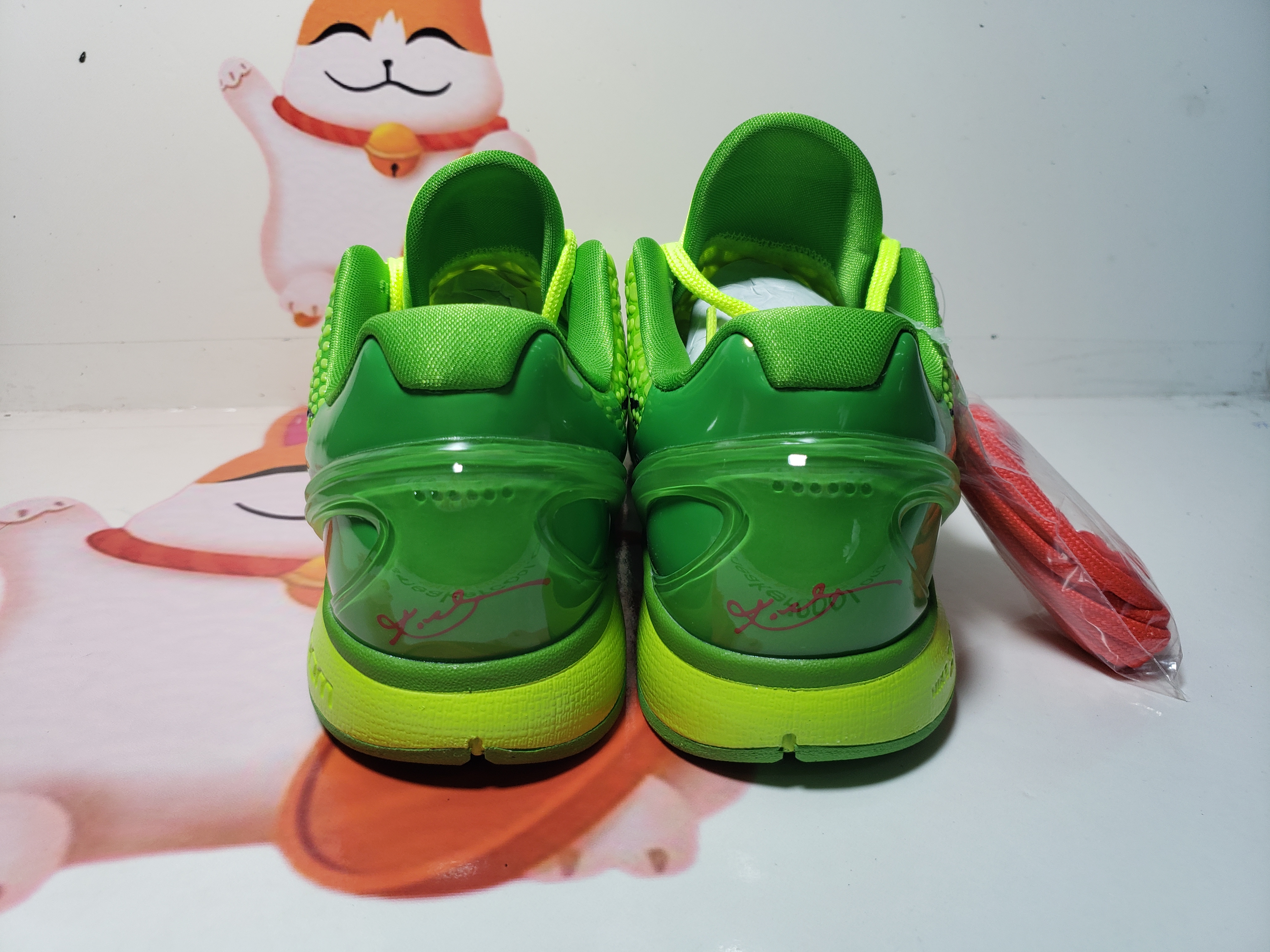PKGoden  |  Kobe 6 Protro Grinch  CW2190-300