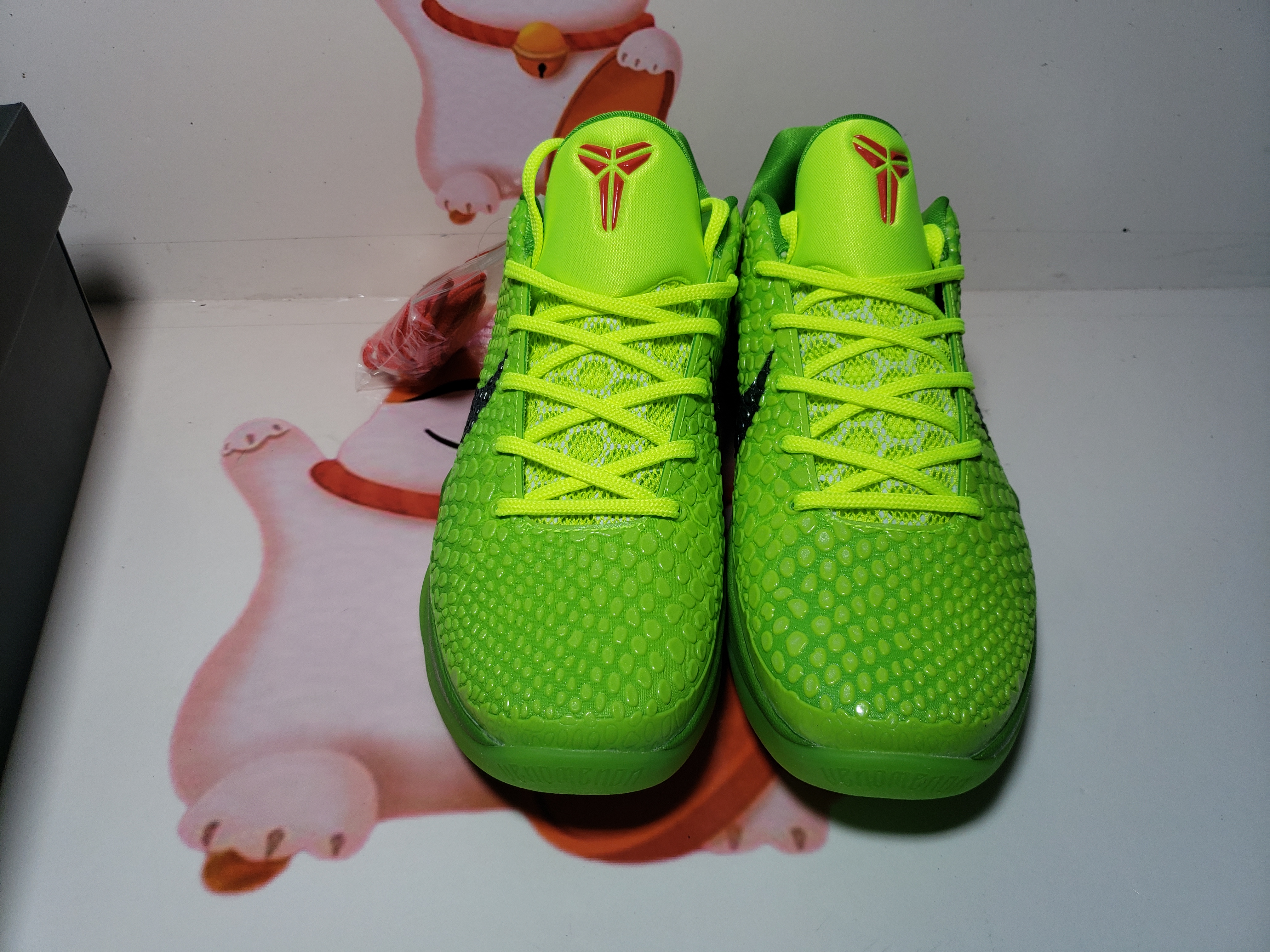 PKGoden  |  Kobe 6 Protro Grinch  CW2190-300