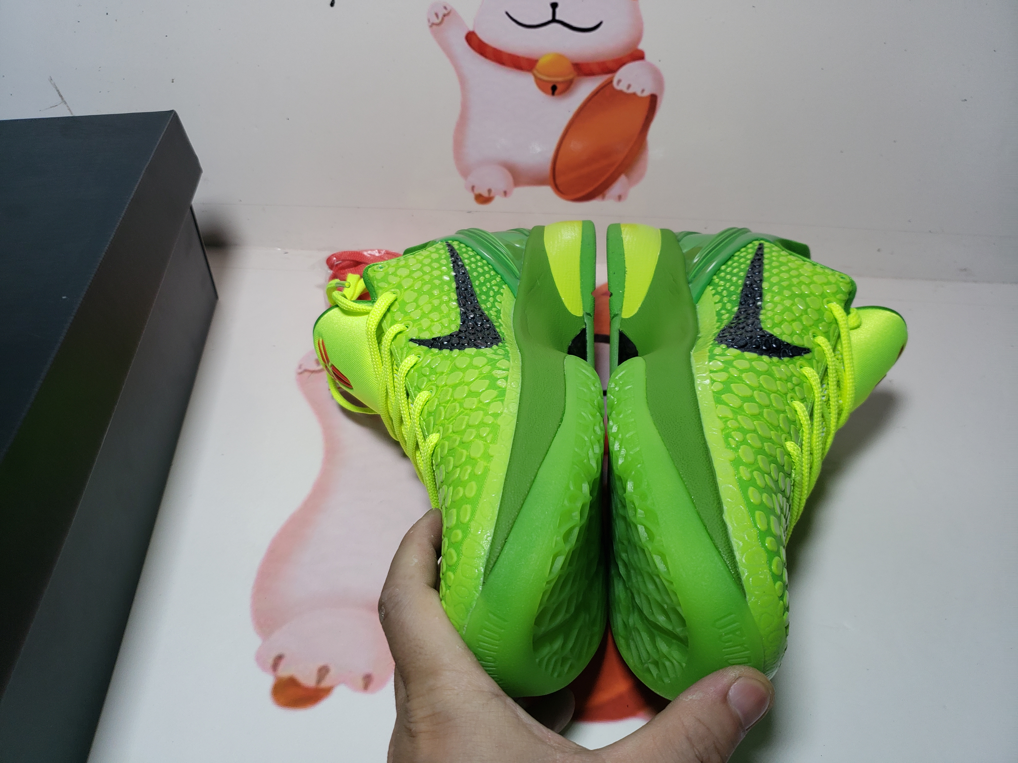 PKGoden  |  Kobe 6 Protro Grinch  CW2190-300
