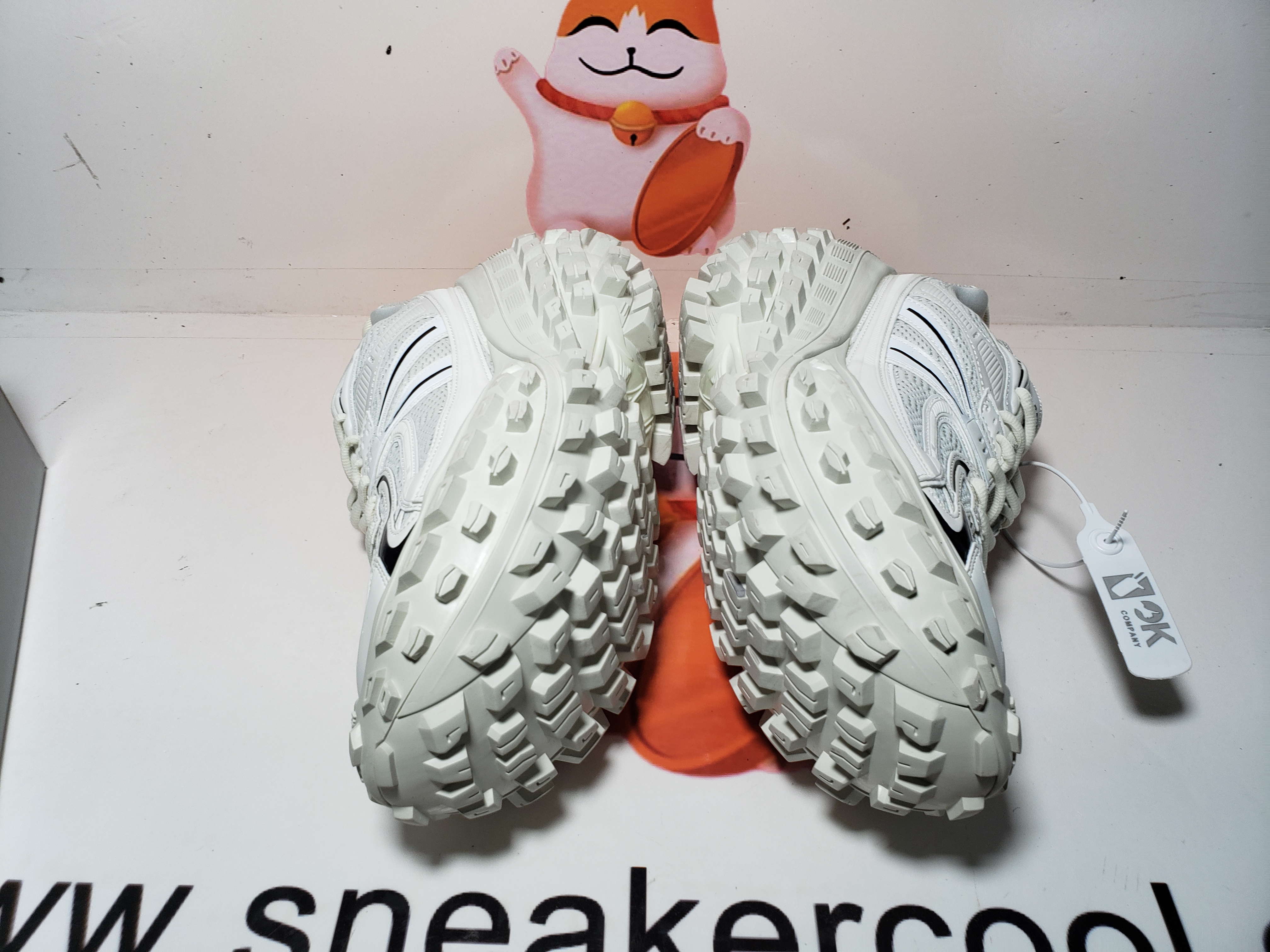 PKGoden Balenciaga Defender Off-White,685611 W2RAA 9110