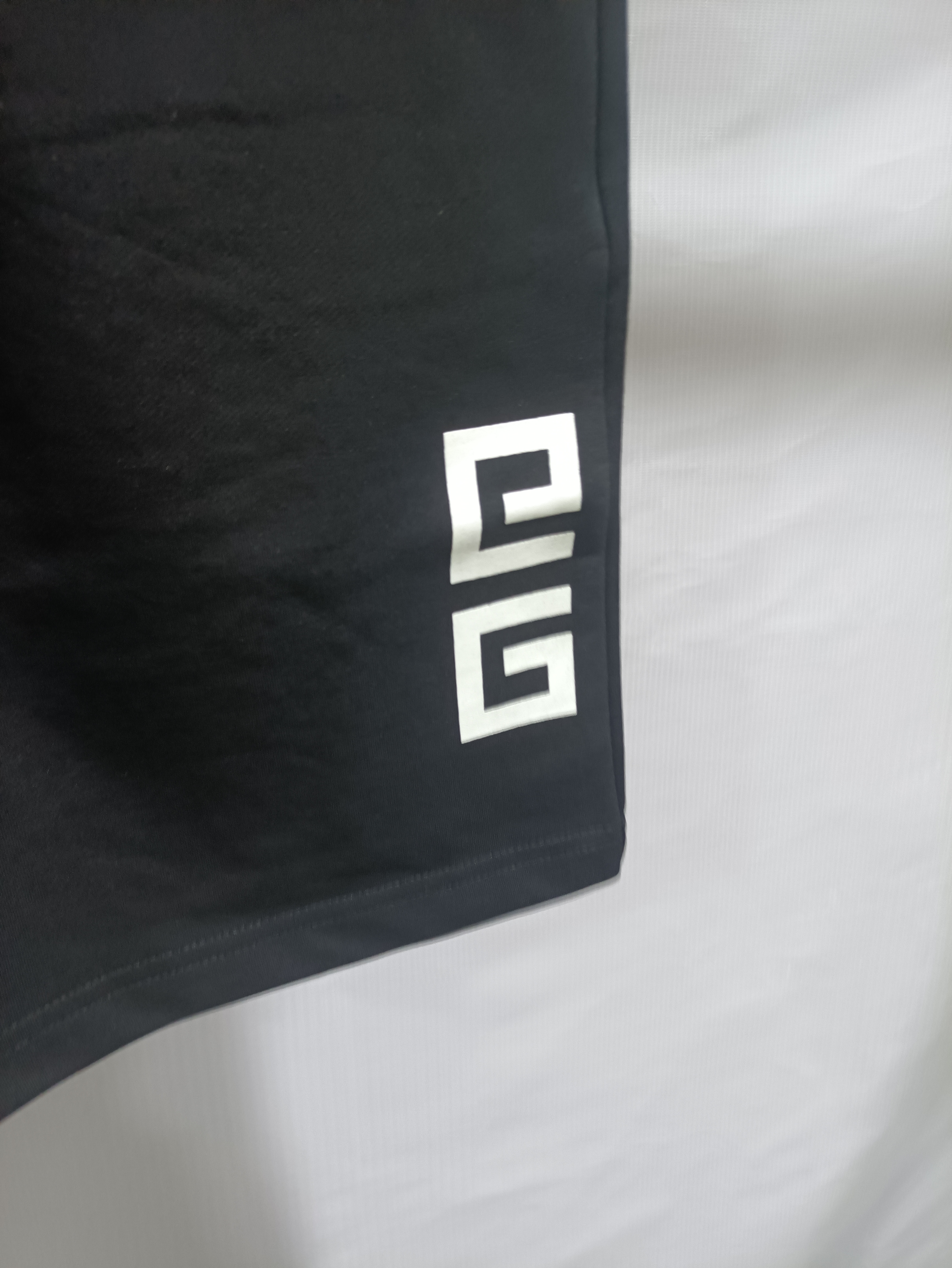 Givenchy-classic letter embroidered quarter shorts pants