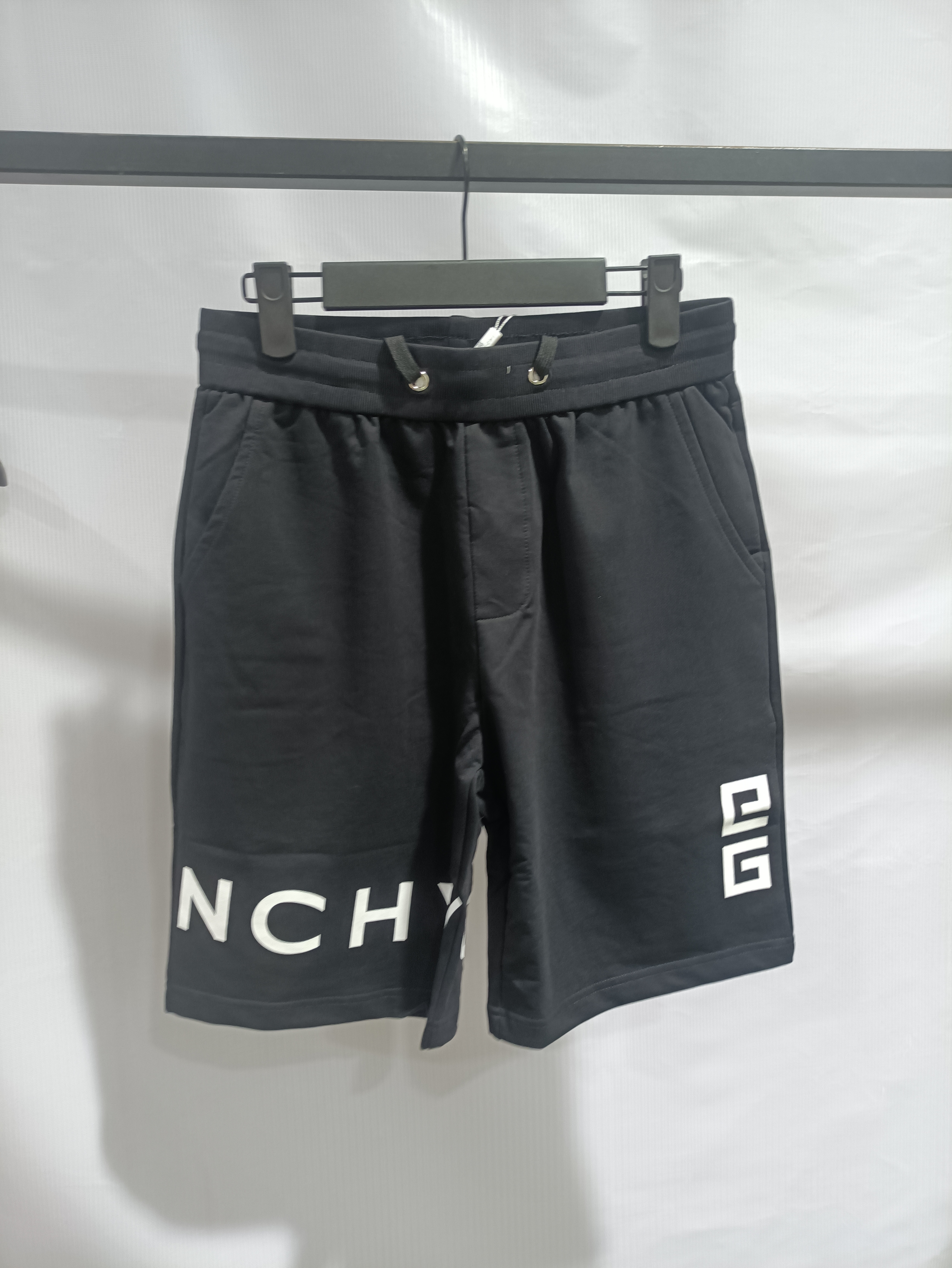 Givenchy-classic letter embroidered quarter shorts pants
