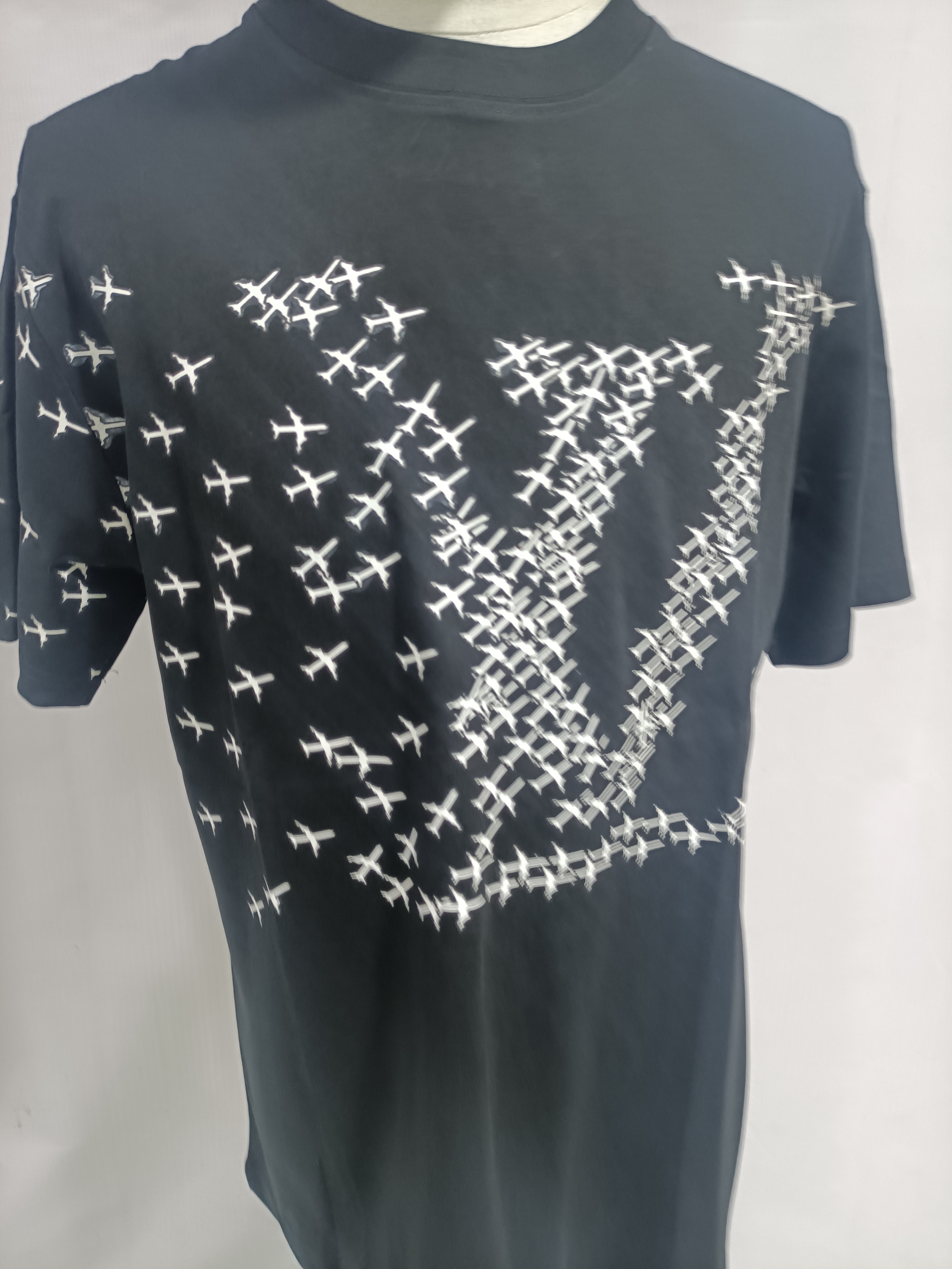 Louis Vuitton airplane print T-Shirts 2