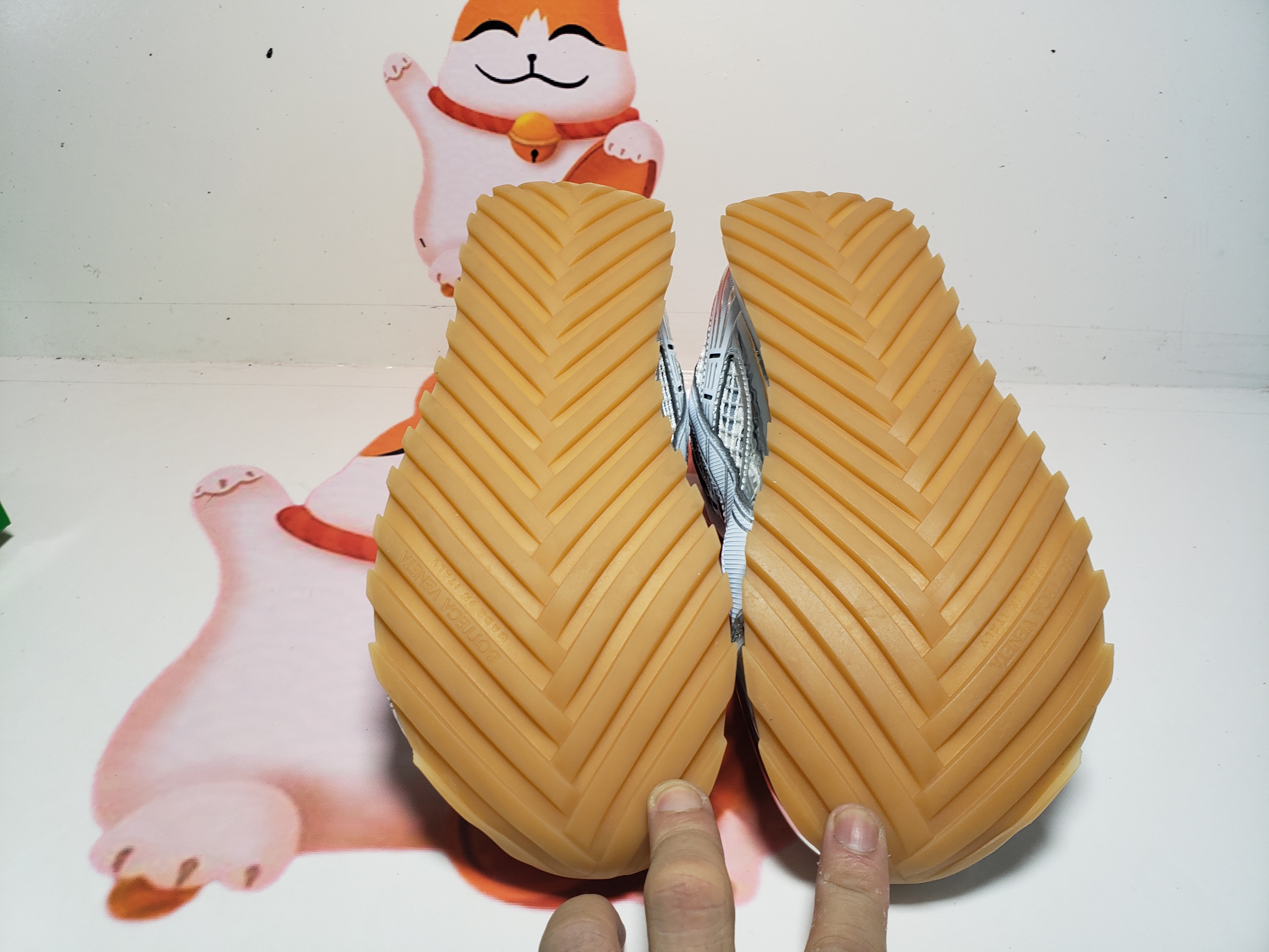 PKGoden Bottega Veneta Orbit low cut casual running shoes Silver