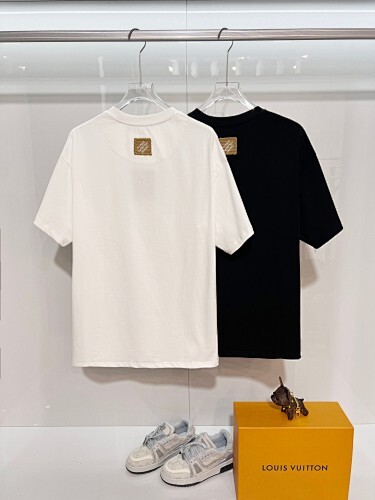 Louis Vuitton T-Shirt Black/White H1413
