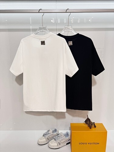 Louis Vuitton T-Shirt Black/White H1414
