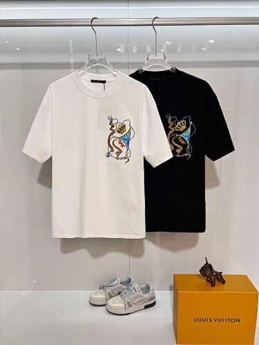 Louis Vuitton T-Shirt Black/White H1409