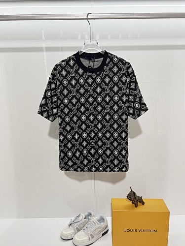 Louis Vuitton T-Shirt Black/Khaki/Red H1418