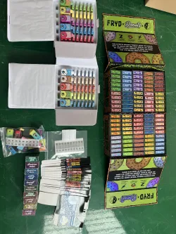 USA warehouse Kseal Fryd dounts extracts preimum empty 2000mg thca vape pens  review jsmiff 02