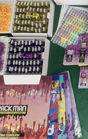 Packman mini  Liquid Diamonds + Live Resin Disposable Vape Pen  review dlrunk 01