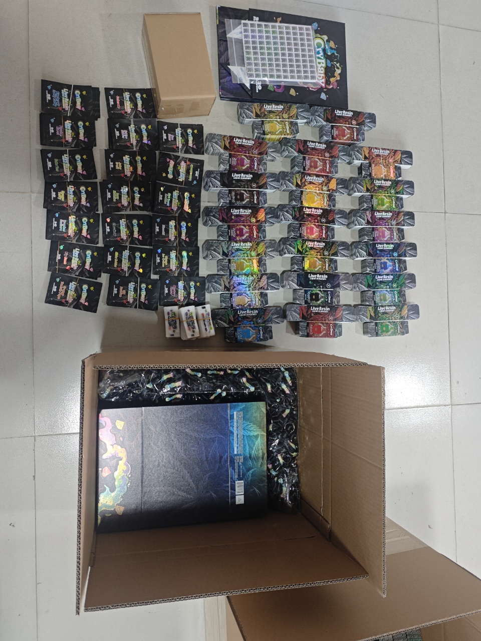 2g cry baby bottle shape disposable vape for live resin liquid diamonds with edible bags for gumballs and lanyard