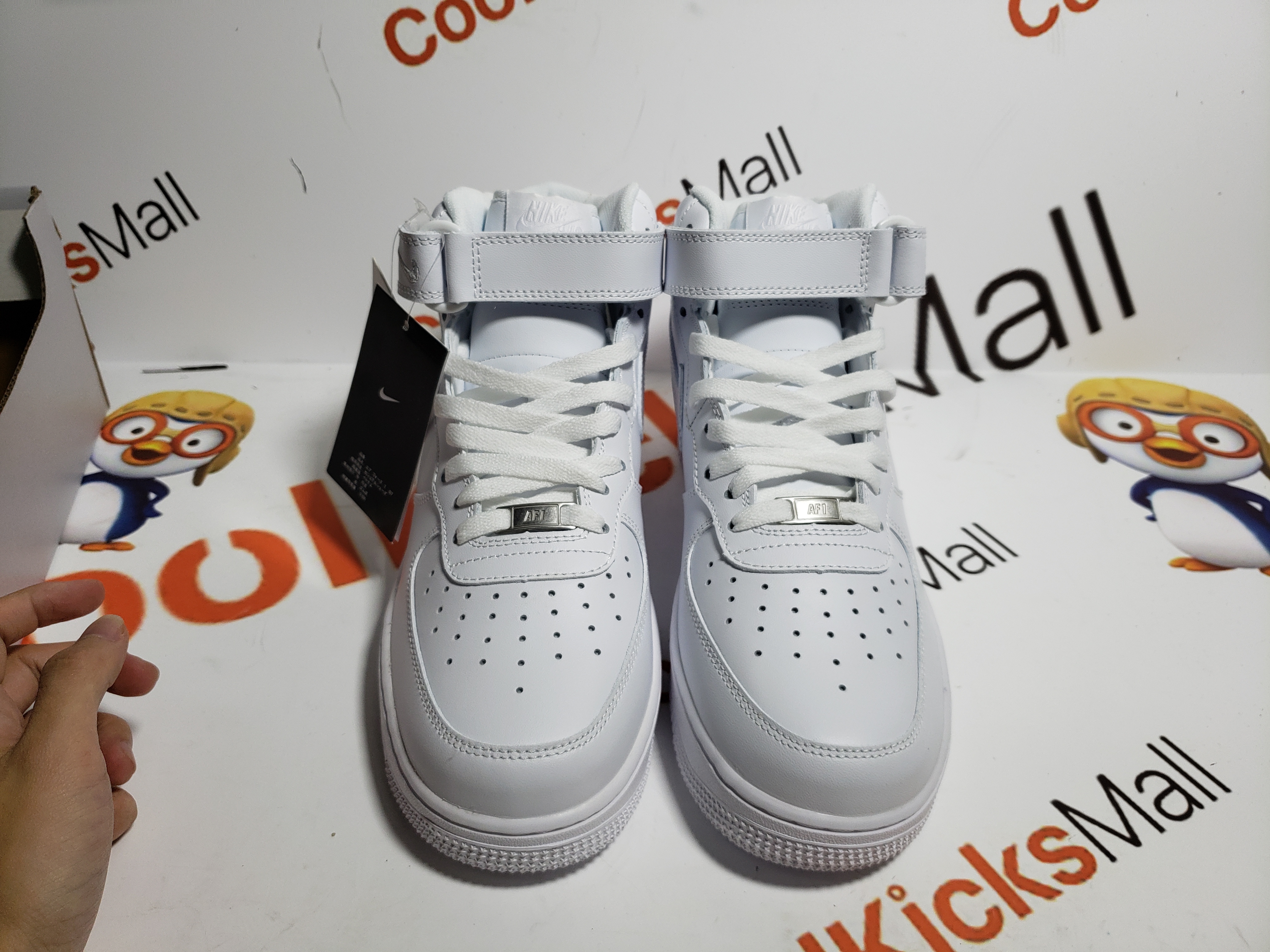 Coolkicks GET Air Force 1 Mid White '07,366731-100