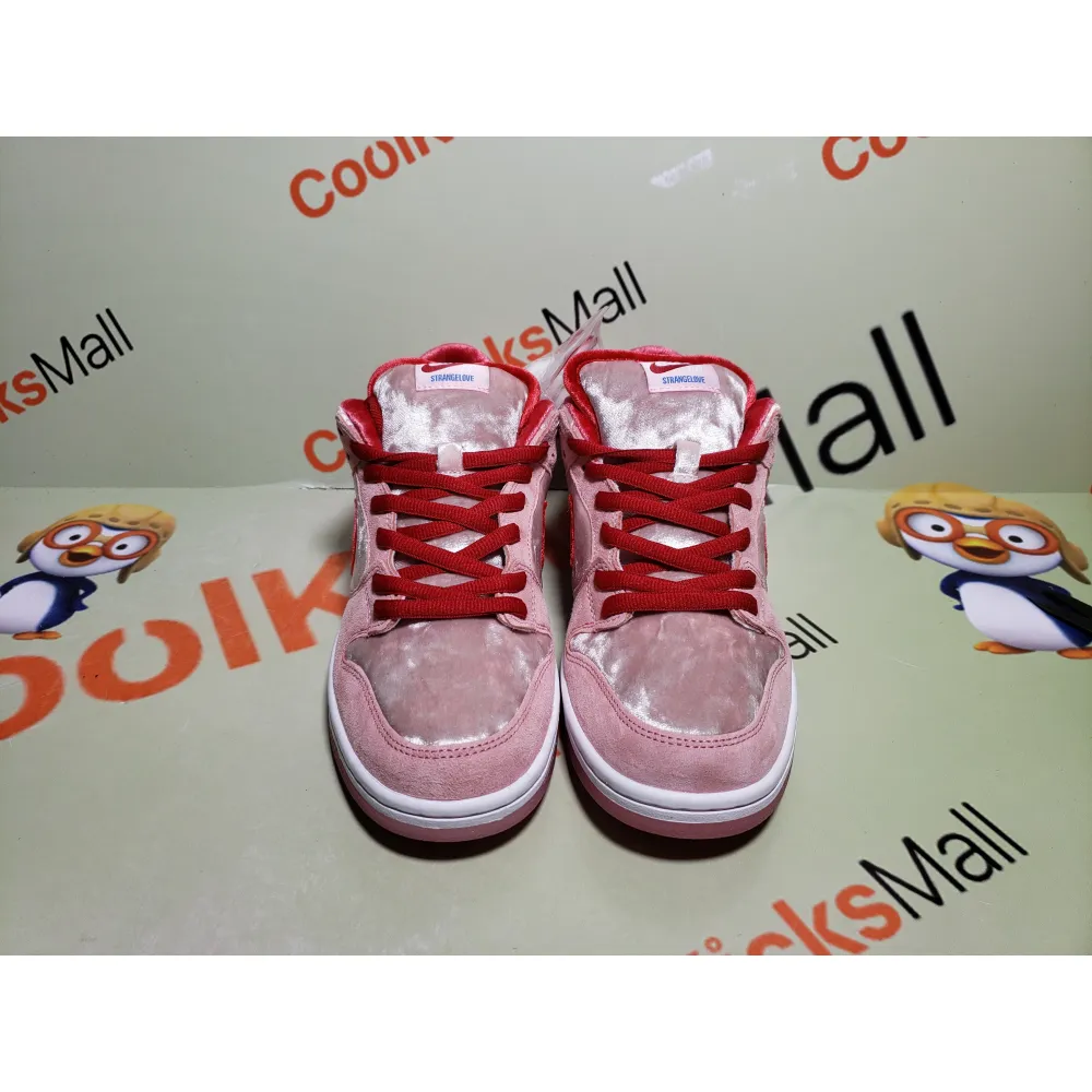 shop cool kicks | BoostMasterLin SB Dunk Low StrangeLove Skateboards ,CT2552-800