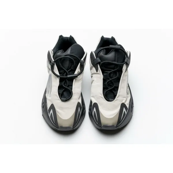 PK GOD Yeezy Boost 700 MNVN Bone