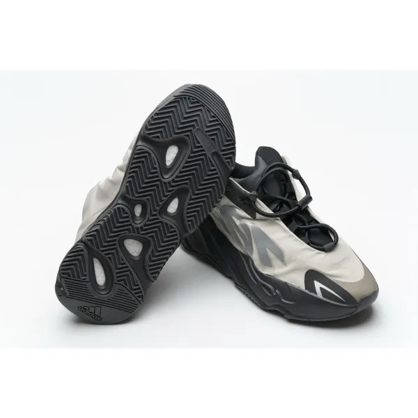 PK GOD Yeezy Boost 700 MNVN Bone
